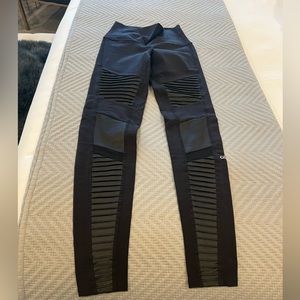 ALO Moto Legging